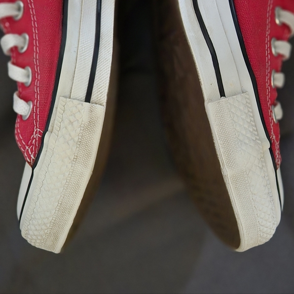 *HP* Converse All Star Chuck Taylor High Top Red Women 8.5, Men 6.5 Make offer! - Picture 4 of 6